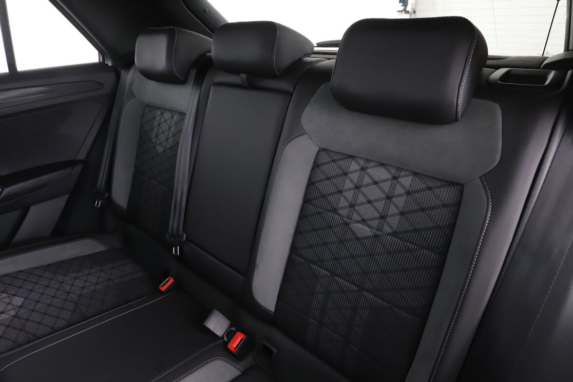 Volkswagen T-Roc 1.5 TSI EVO R-Line DSG7 — photo 13