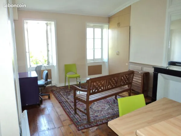 Particulier loue studio meuble cv la rochelle
