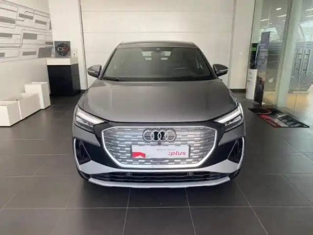 Audi Q4 E-Tron q4 sportback e-tron 40 e-tron 204ch s line — photo 2