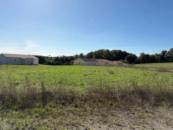 Terrain 920 m²