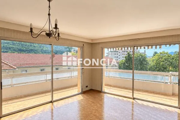 Appartement 4 pièces 98 m²