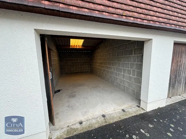 Stationnement Location Ifs 80€