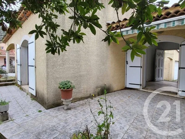Maison de plain-pied 4 pièces 134 m²