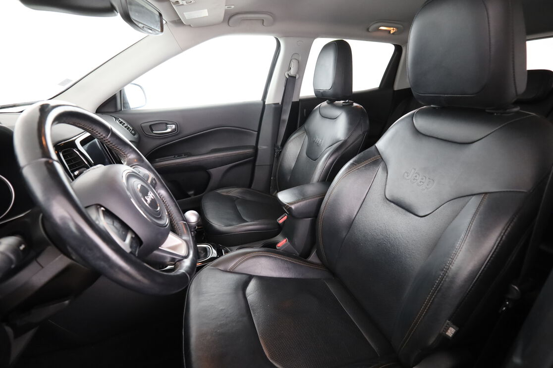 Jeep Compass 1.6 MJet Limited — photo 9