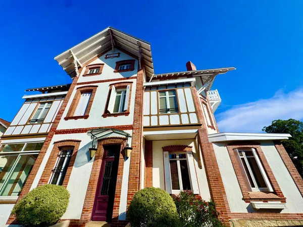VILLA ARCACHONNAISE