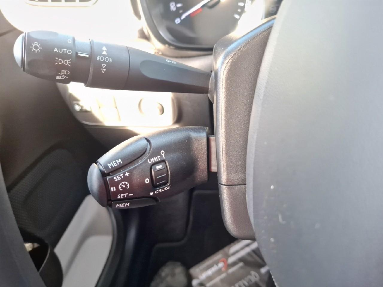 Citroën C3 1.2 puretech 110ch s&s max boite automatique — photo 16