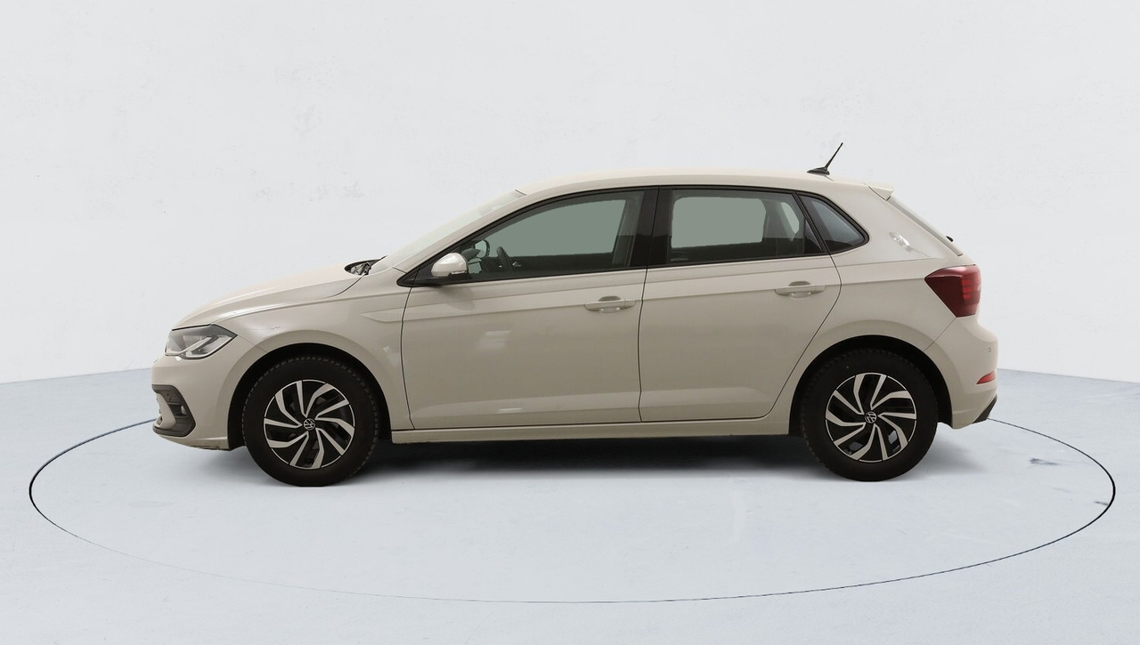 Volkswagen Polo — photo 2