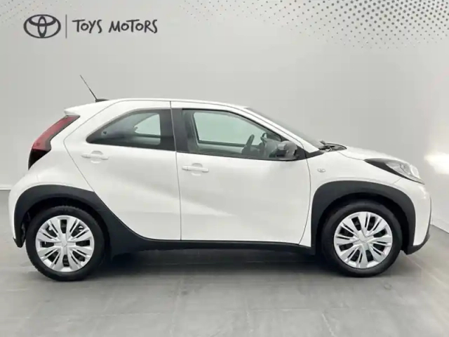 Toyota Aygo 1.0 s-cvt 72 dynamic — photo 6