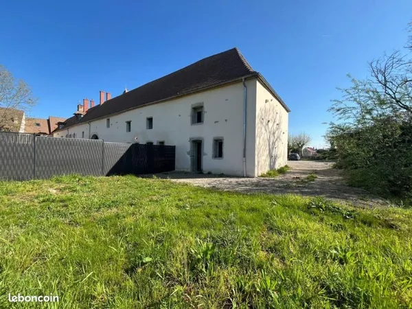 Maison 2 pièces 85 m²