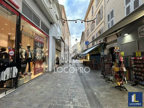 Local commercial 68 m²