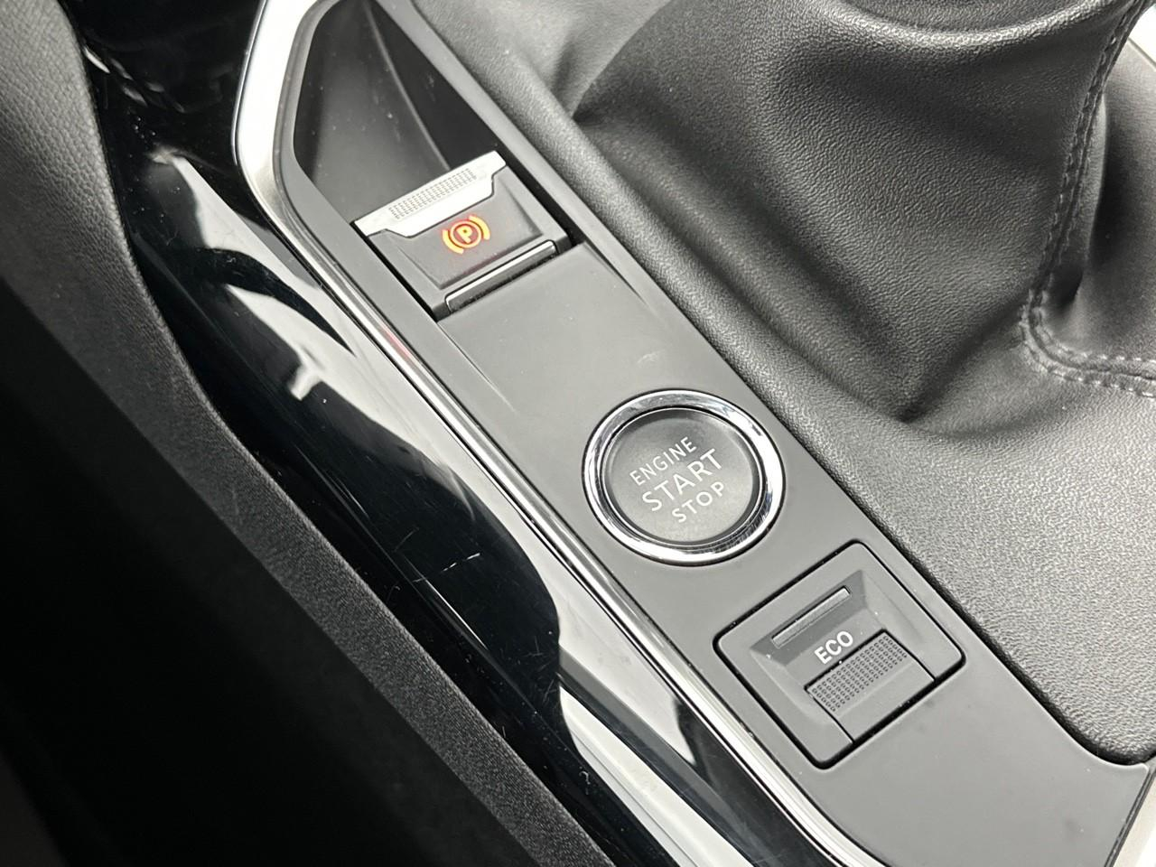 Peugeot 3008 puretech 130ch s&s bvm6 allure pack — photo 29