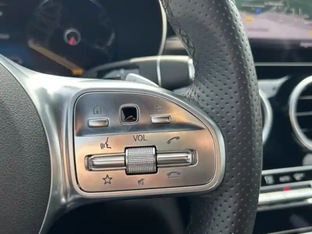 Mercedes Classe C 220 d berline amg lin — photo 28