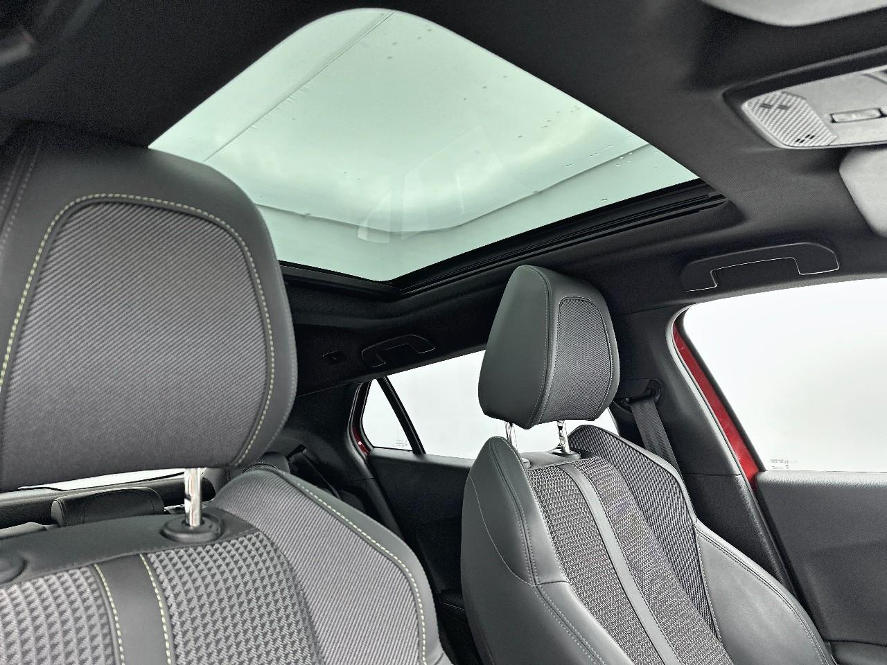 Peugeot 2008 puretech 130 s&s eat8 gt — photo 32