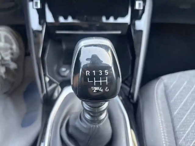 Peugeot 208 100 s&amp;s bvm6 — photo 28