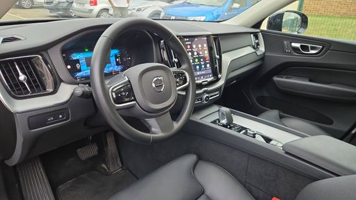Volvo XC60 T6 Recharge 2.0 Ti 253 Plug in Hybrid 145 AWD Geartronic8 - Plus Style Dark – 2024 – 42063 km – Hybride rechargeable – Boîte Automatique — photo 61