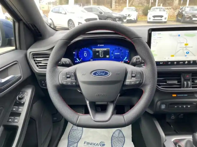 Ford Focus 1.0 flexifuel mhev 125ch st-line design — photo 7