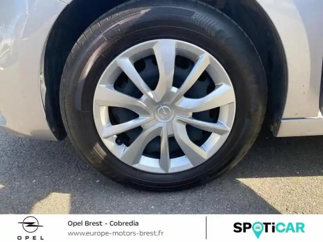 Opel Corsa 1.2 75ch — photo 6