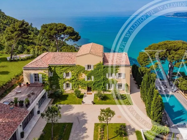 Villa 12 pièces 600 m²