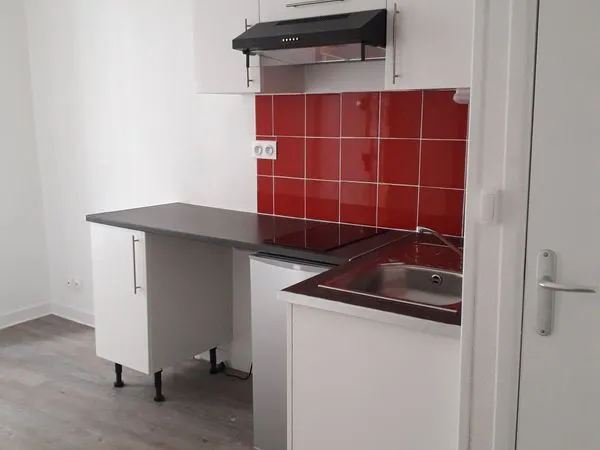 Location vichy 24 metres carres