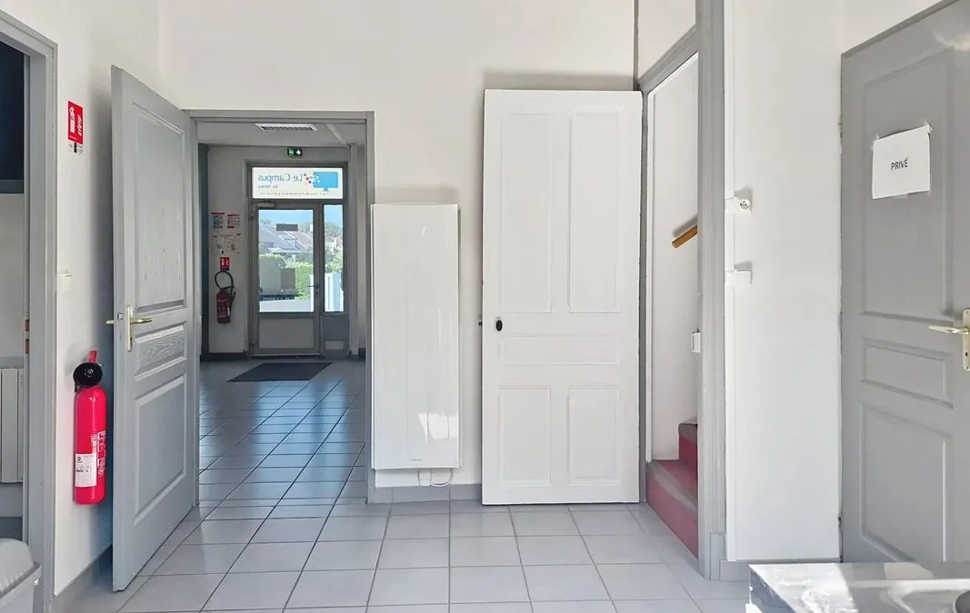 Photo 6