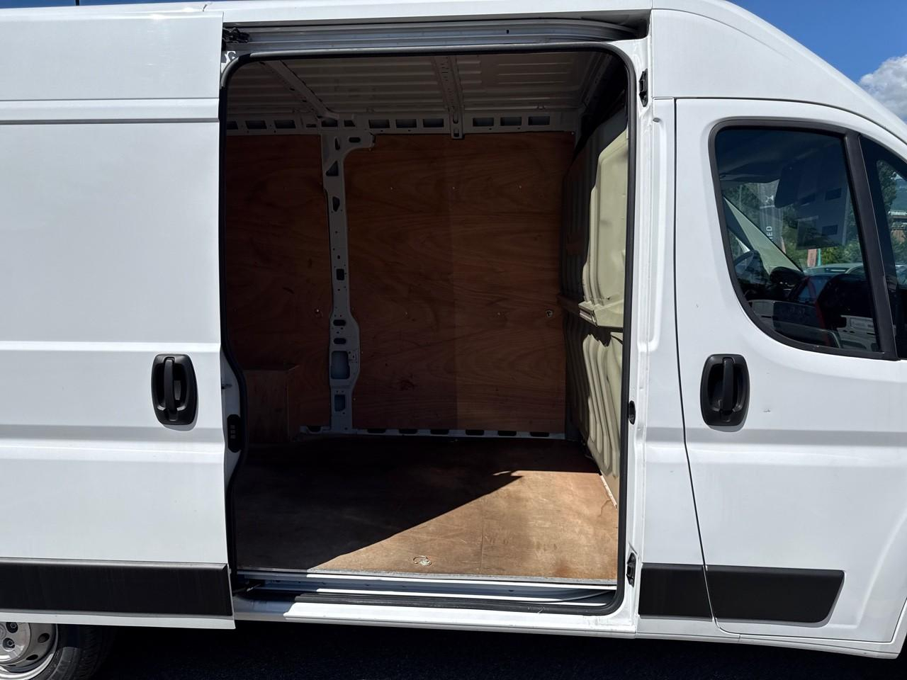 Citroën Jumper tole 33 l2h2 bhdi 140 s&s bvm6 — photo 10