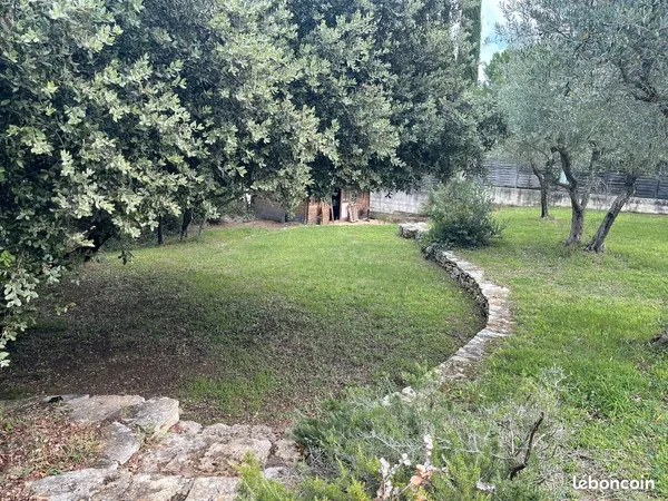 Terrain constructible 580m²