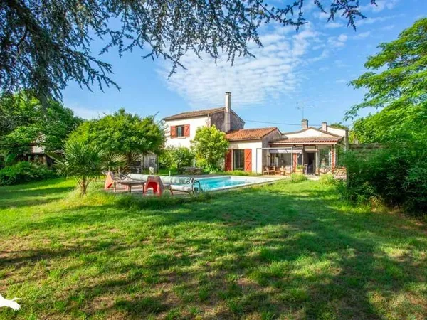 Maison 5 pièces 179 m²