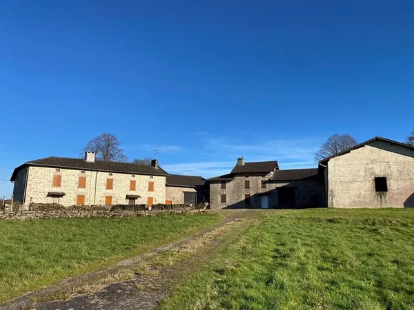 Ensemble immobilier à Compreignac, 10 min Zone Nord de Limoges