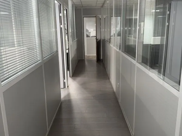 VENISSIEUX République Bureaux 250m2