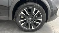 Peugeot 2008 1.2 PureTech 130ch S&S GT EAT8 — photo 20