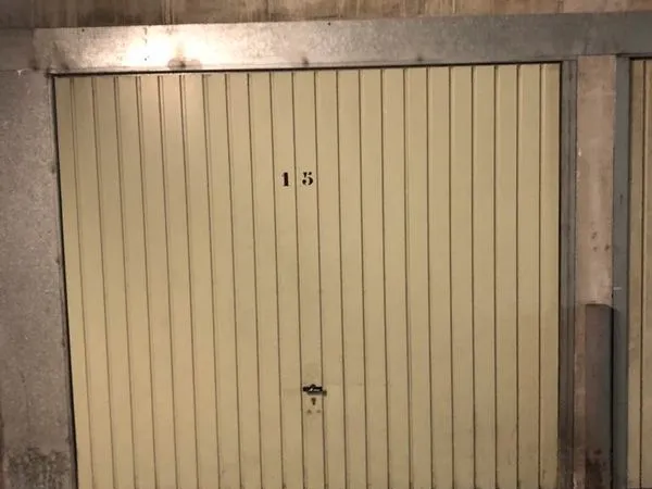 Garage à louer