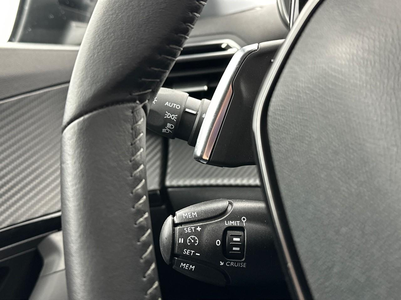 Peugeot 2008 bluehdi 130 s&s eat8 allure business — photo 19