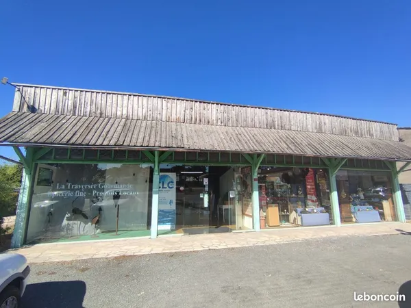 Local commercial 138 m² Montcaret