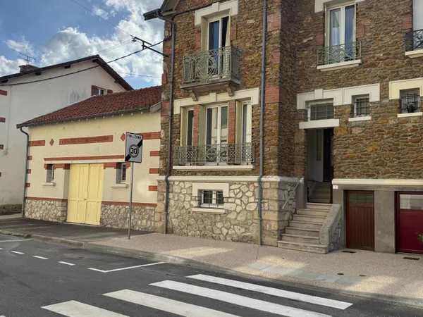 Varennes en Argonne - Maison de caractère 6 pièces