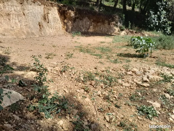 Terrain constructible