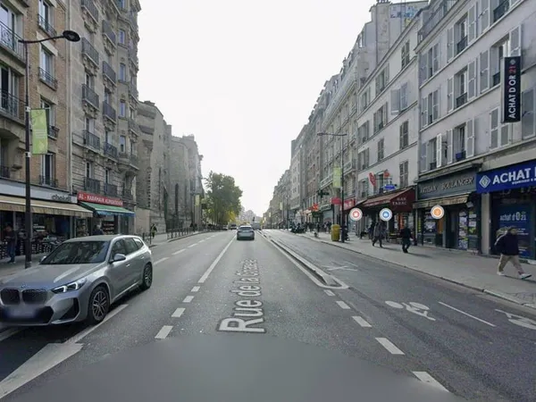 Local commercial 150 m²