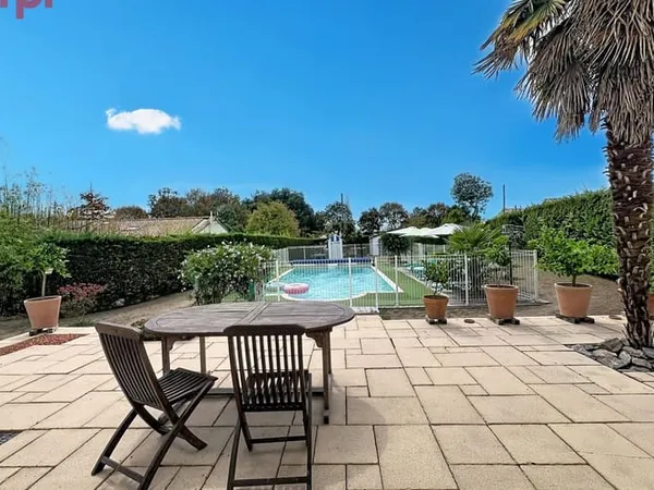Maison 7 pièces 223 m²