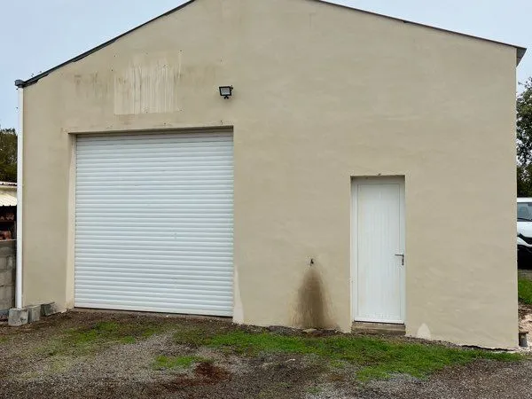 Loue Local 120 m2