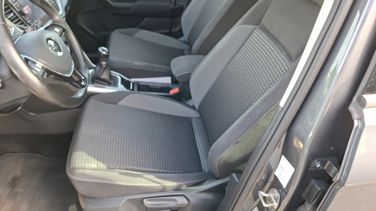 Volkswagen T-Roc 2.0 TDI 115 Start/Stop BVM6 — photo 18