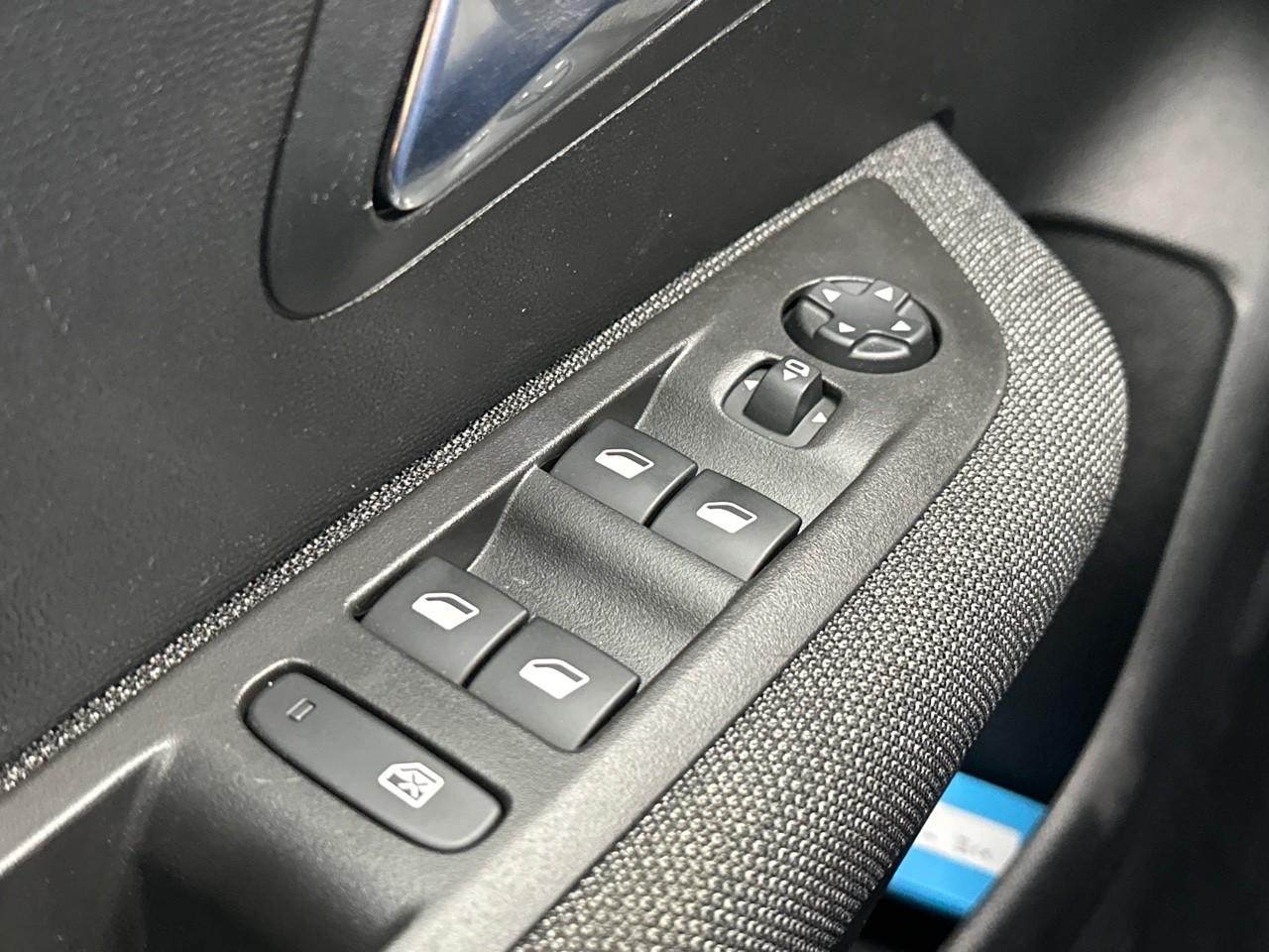 Peugeot 208 puretech 75 s&s bvm5 style — photo 15