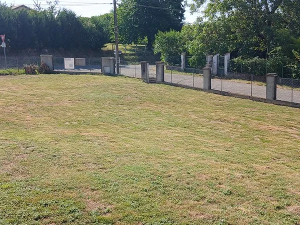 Terrain constructible centre Chaneins