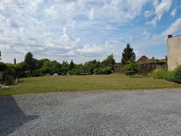 Terrain constructible à vendre