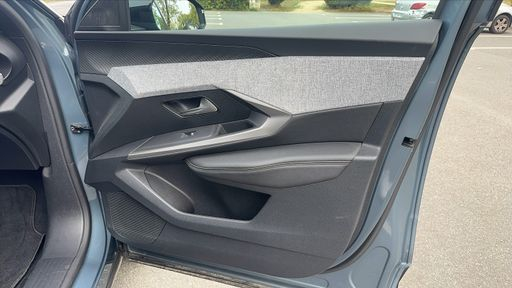 Peugeot 3008 1.2 Hybrid 136 e-DSC6 - Allure – 2025 – 8716 km – Hybride essence – Boîte Automatique — photo 44