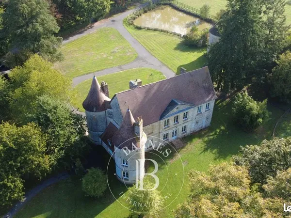 Chateau 14 pièces 320 m²