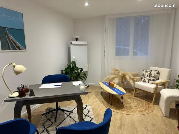 Bureau 13 m² à louer - 1 journée/semaine - Hyères Gare