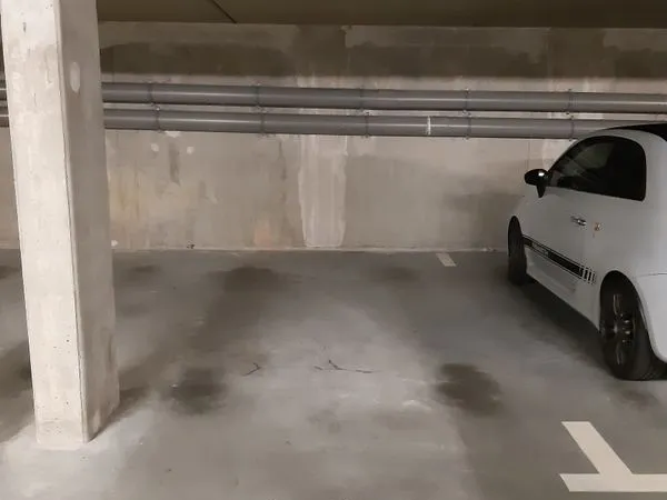 Loue place de parking