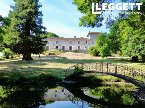 Manoir de Caractère avec Lac, Parc, Piscine et 3 Gîtes - proche Chalais VIDEO disponible