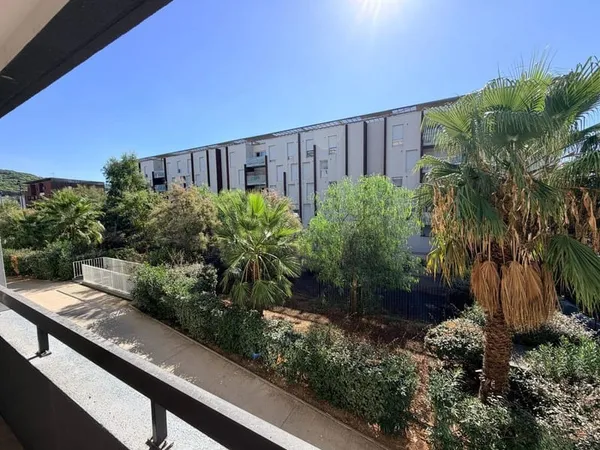 Sète : T2, terrasse plein sud, garage et plages