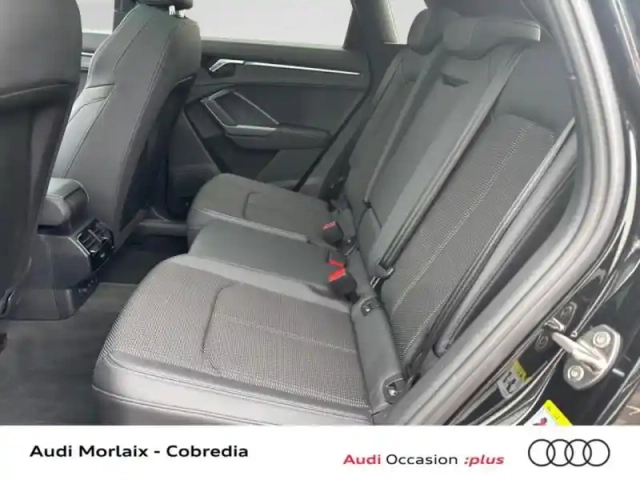 Audi Q3 35 tfsi 150ch s line plus s tronic 7 — photo 23