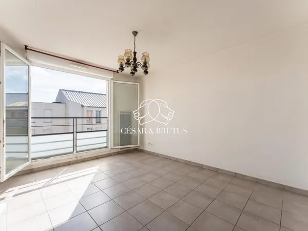 Vends t2 - 40.8 m² - Décines-Charpieu 69150